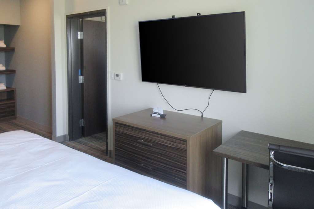 Mainstay Suites Denver International Airport Room photo